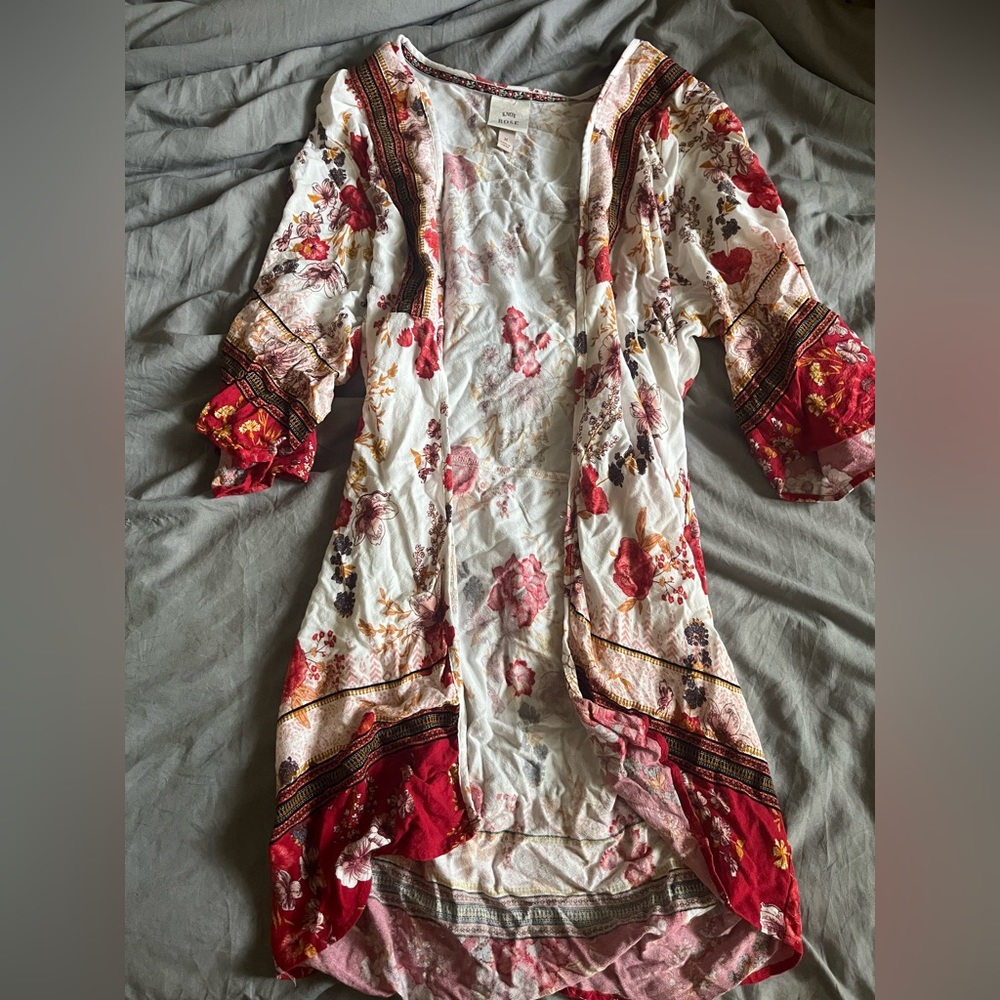 throw over poncho like- long red and white design